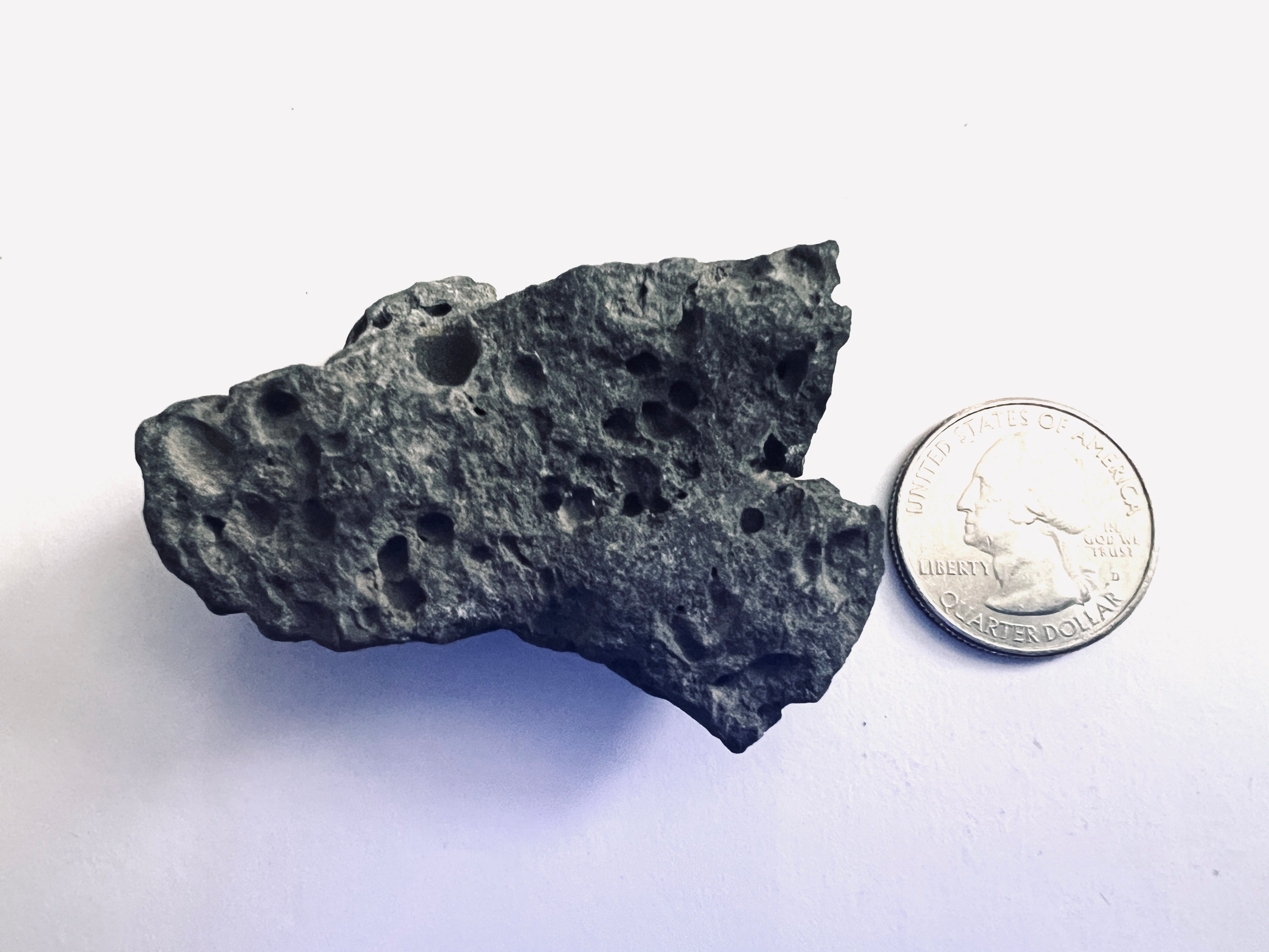 FAKE MOON ROCK - COMMEMORATIVE ARTIFACT #FM00004 - NEW YORK