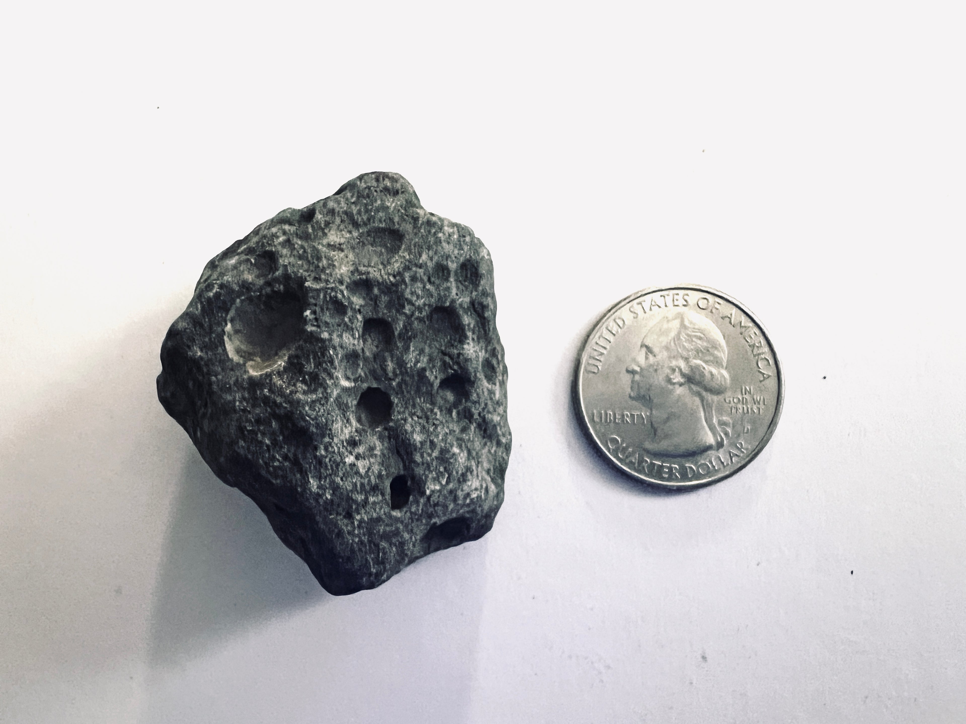 FAKE MOON ROCK - COMMEMORATIVE ARTIFACT #00015 - MAINE