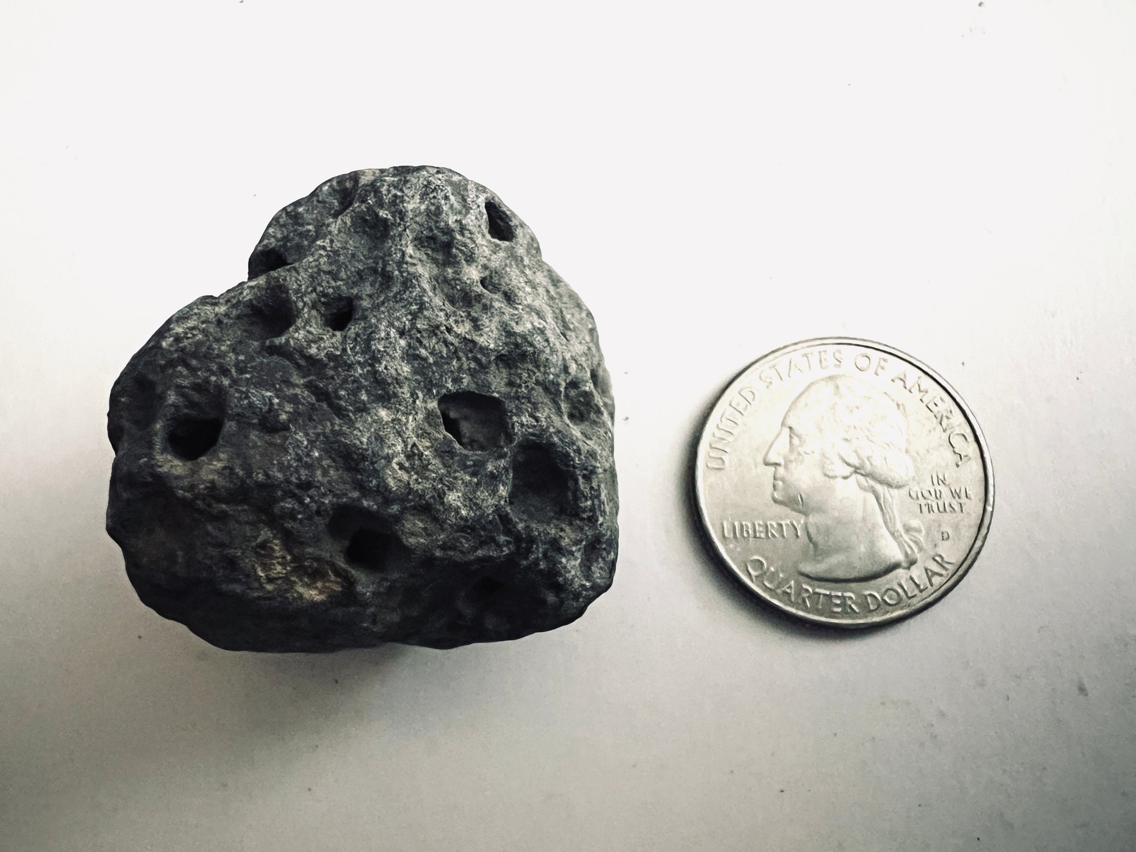 FAKE MOON ROCK - COMMEMORATIVE ARTIFACT #FM00022 - MARYLAND