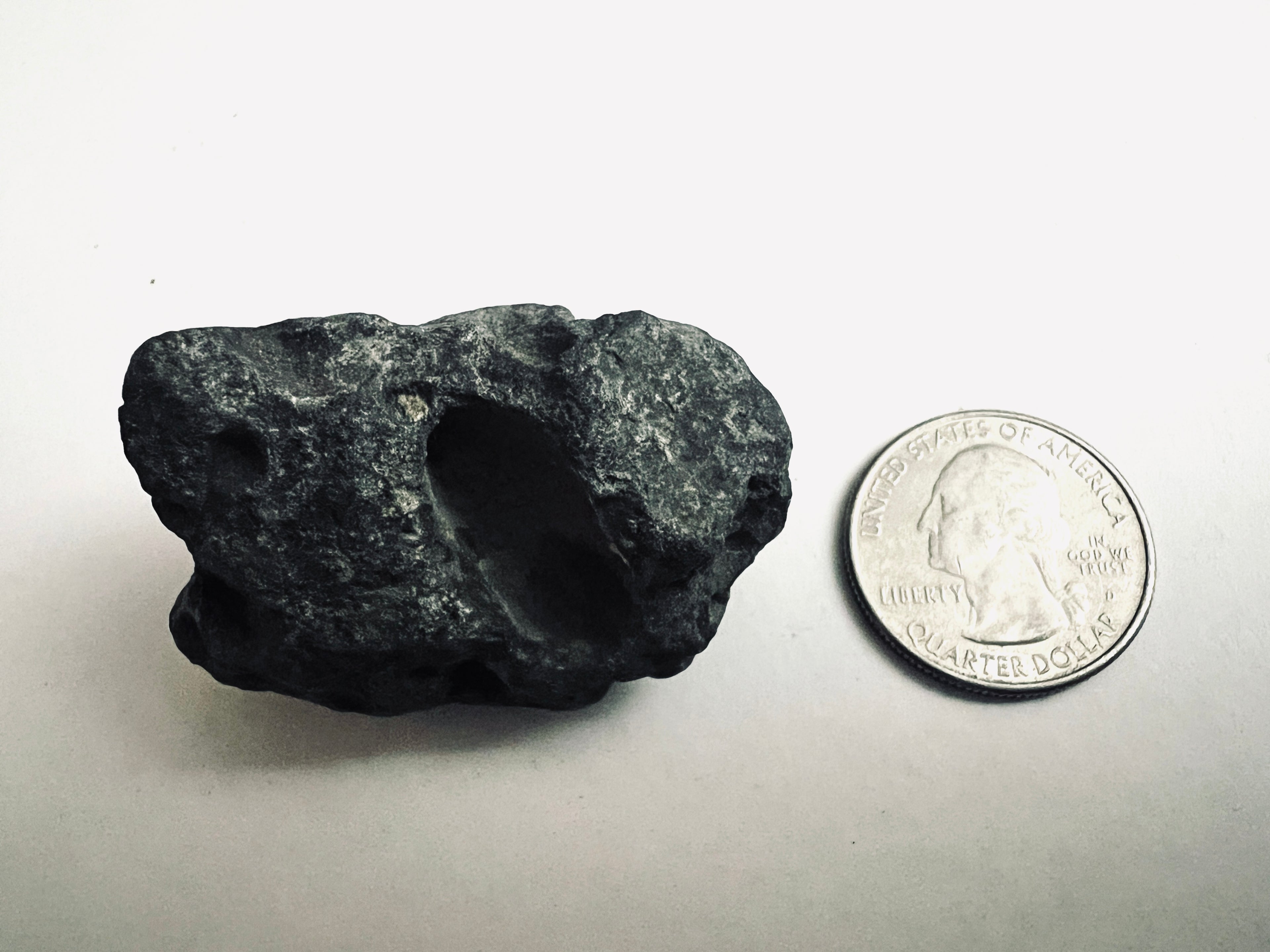 FAKE MOON ROCK - COMMEMORATIVE ARTIFACT #FM00035 - KENTUCKY