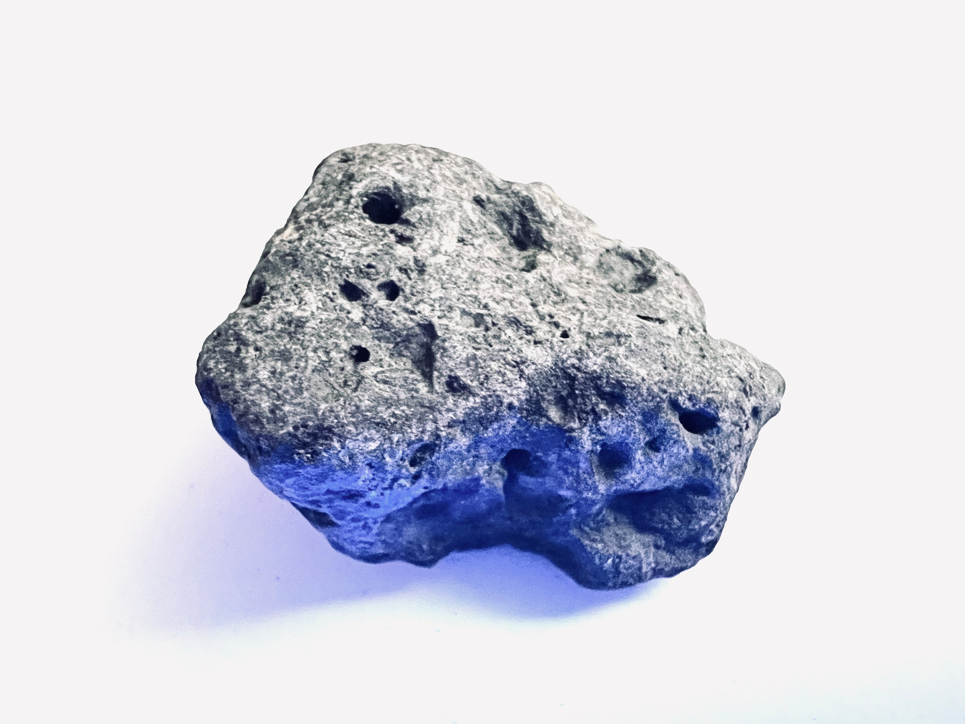 FAKE MOON ROCK - COMMEMORATIVE ARTIFACT #FM00044 - VIRGINIA