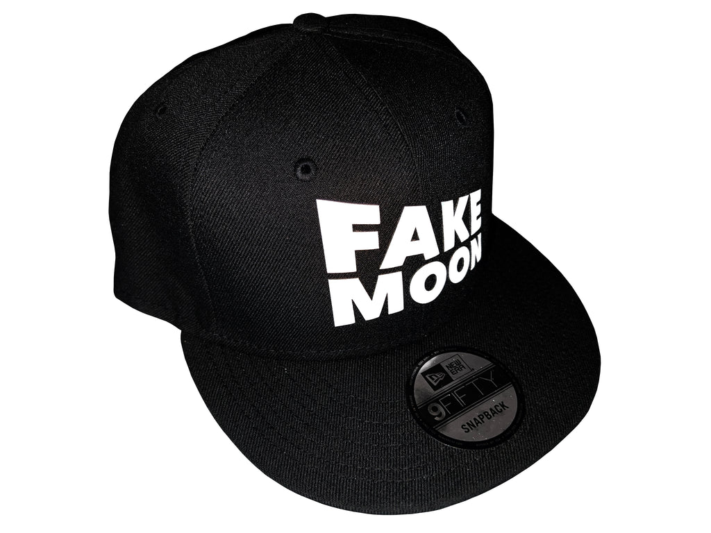 FAKE MOON - NEW ERA - PERSPECTIVE LOGO FLAT BILL HAT - WHITE ON BLACK